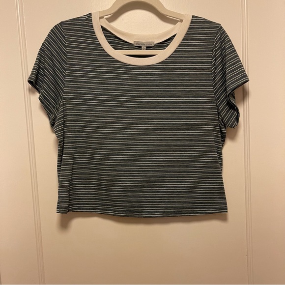 Charlotte Russe - crop tee - Picture 6 of 8